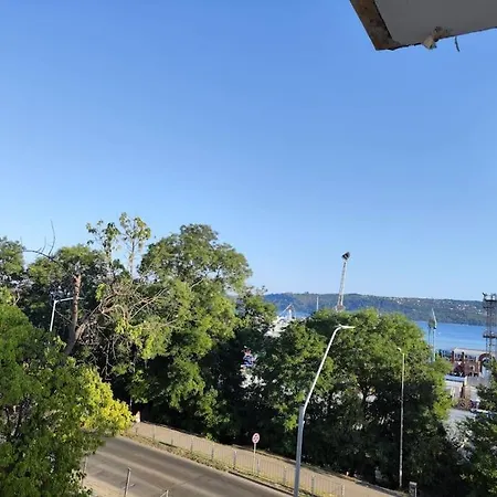 Opal Beachfront Apartment Varna