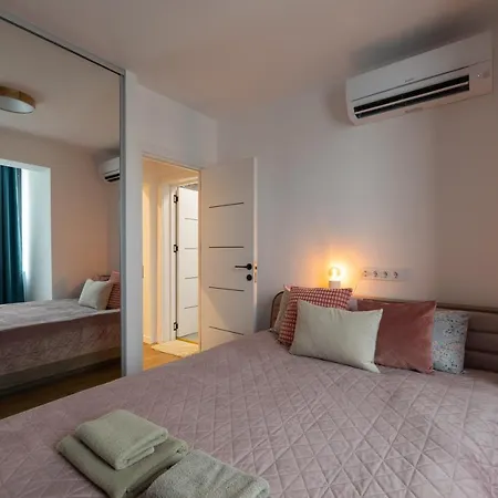 Opal Beachfront Apartament